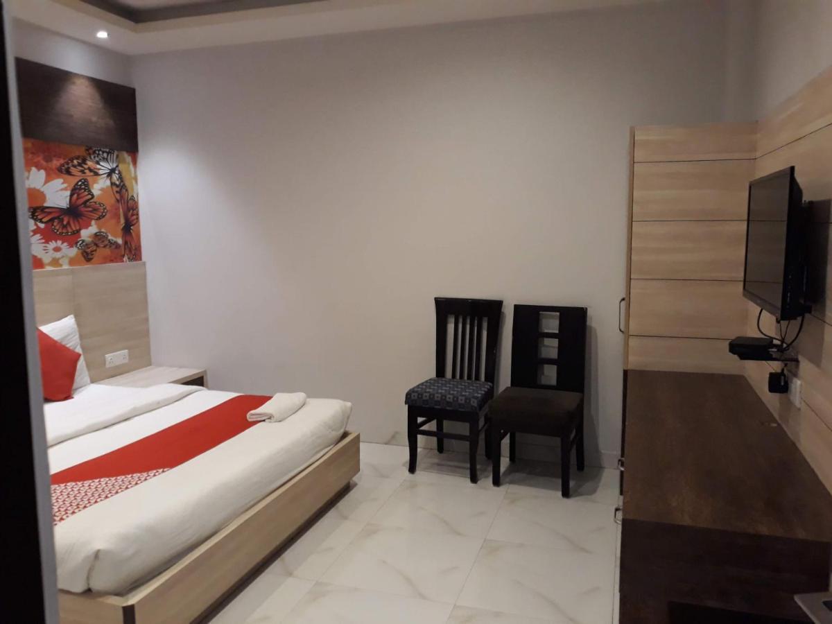 Hotel Megha Inn Lucknow Buitenkant foto