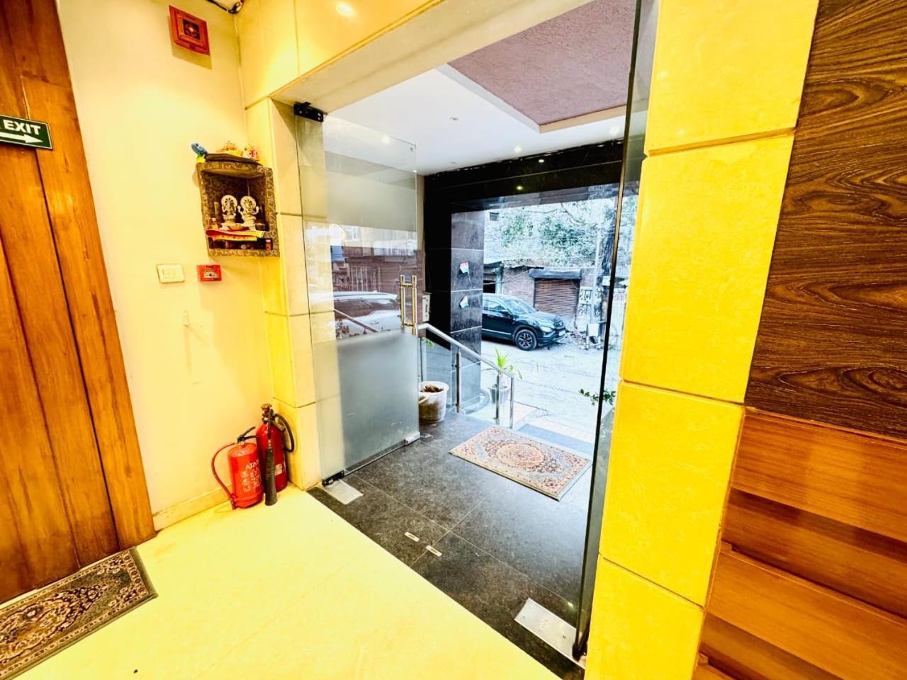Hotel Megha Inn Lucknow Buitenkant foto